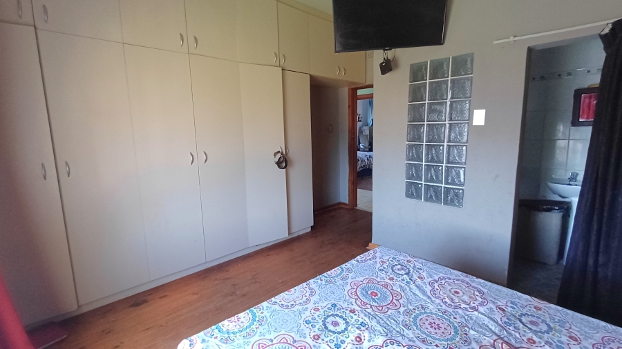 3 Bedroom Property for Sale in Van Riebeeck Hoogte Eastern Cape
